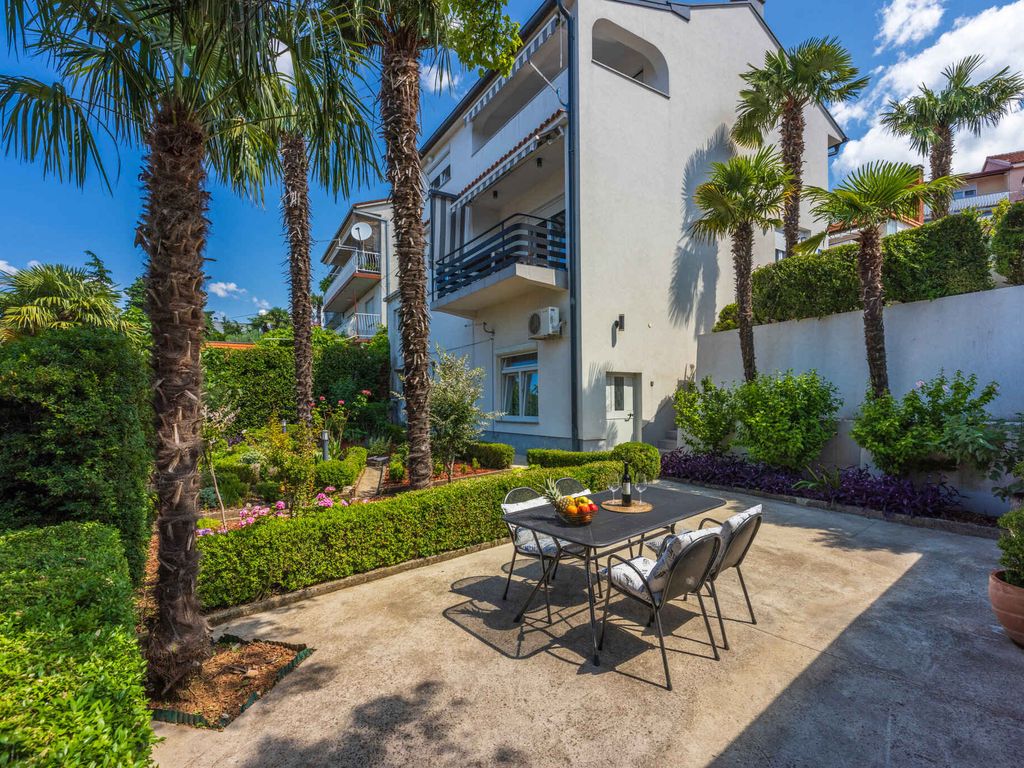 Studio mit Terrasse und Klimaanlage