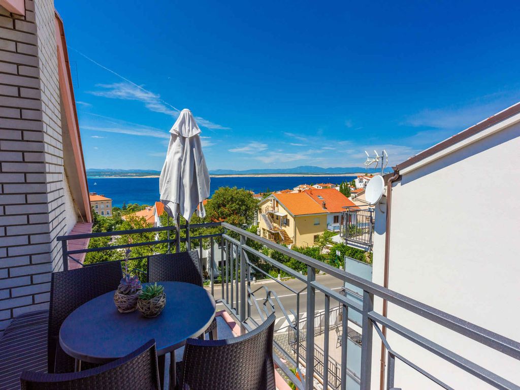 Ferienwohnung mit Balkon und Meerblick