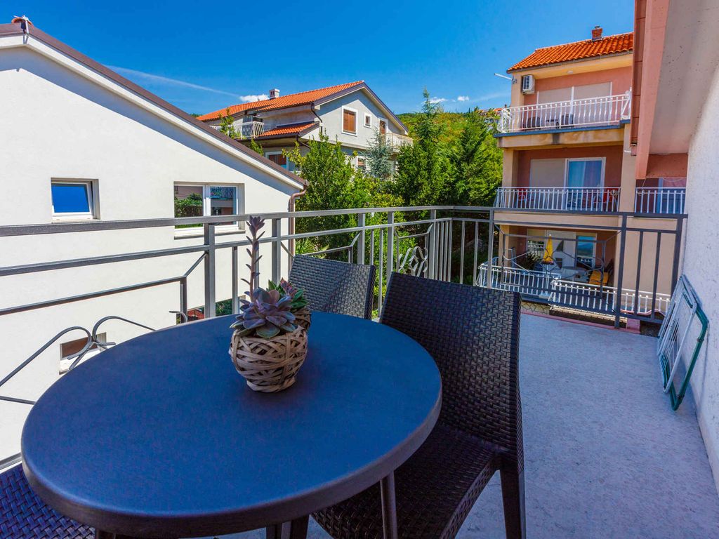 Ferienwohnung mit Balkon und Meerblick