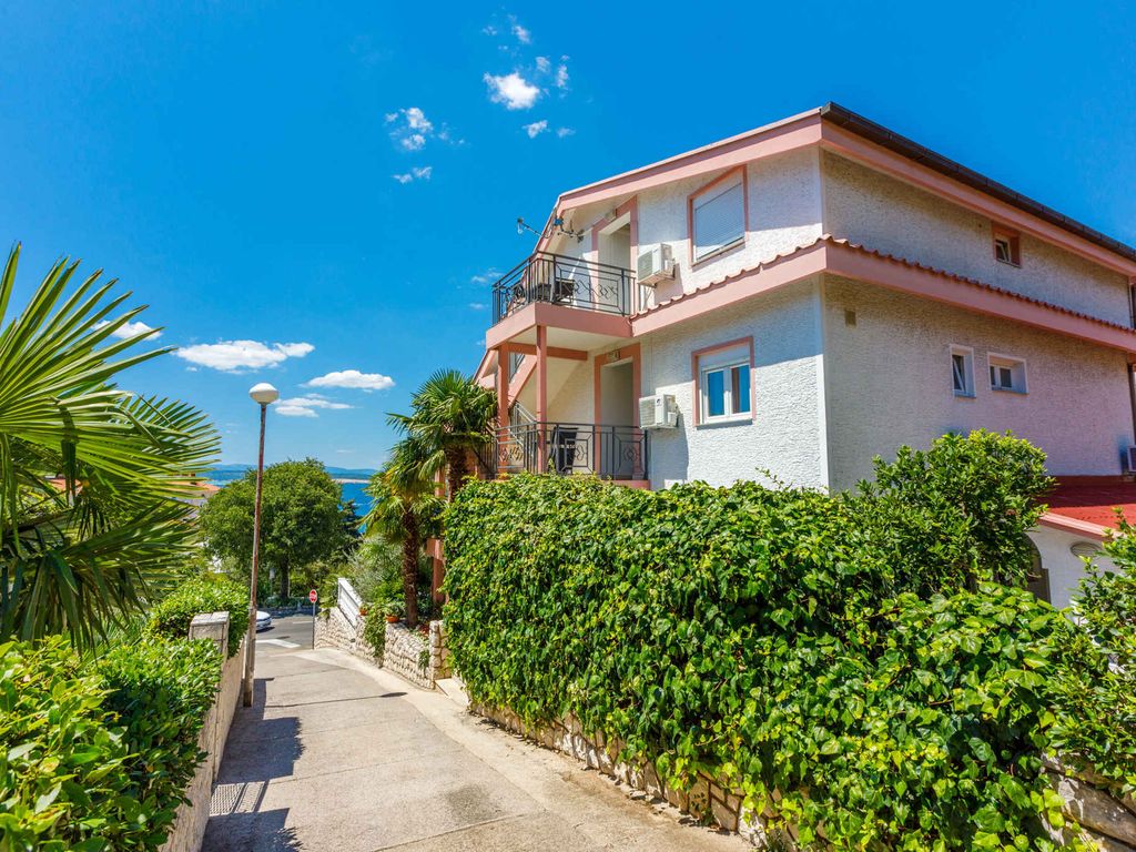 Ferienwohnung mit Terrasse und Klimaanlage