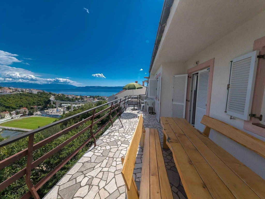 Ferienwohnung mit Terrasse und Meerblick