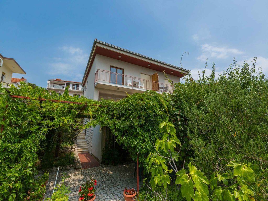 Ferienwohnung mit Balkon und Meerblick
