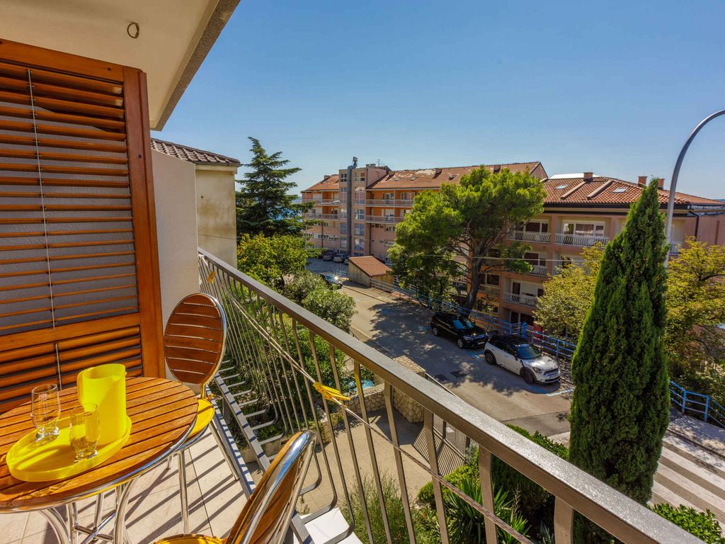 Ferienwohnung mit Balkon und Grill