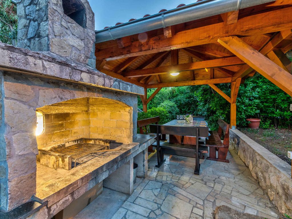 Ferienwohnung mit Terrasse und Pool