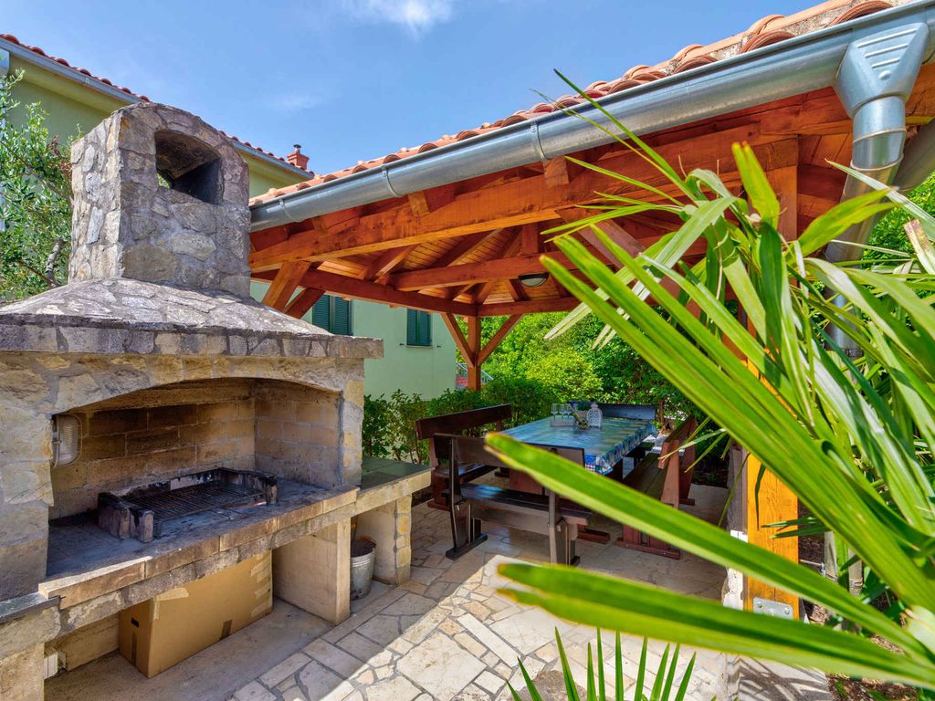 Ferienwohnung mit Balkon und Pool