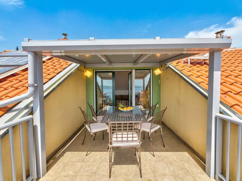 Ferienwohnung mit Pool, Grill und Klimaanlage