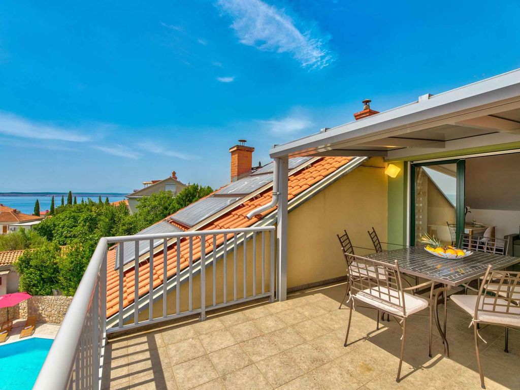 Ferienwohnung mit Pool, Grill und Klimaanlage