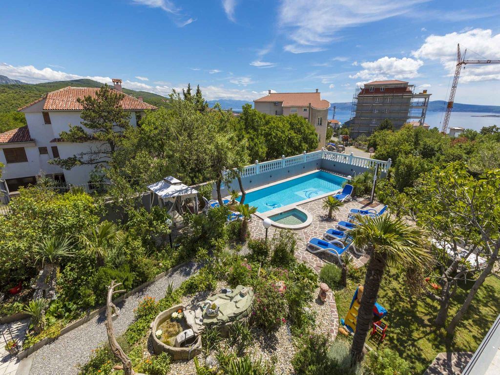 Villa mit Schwimmbad
