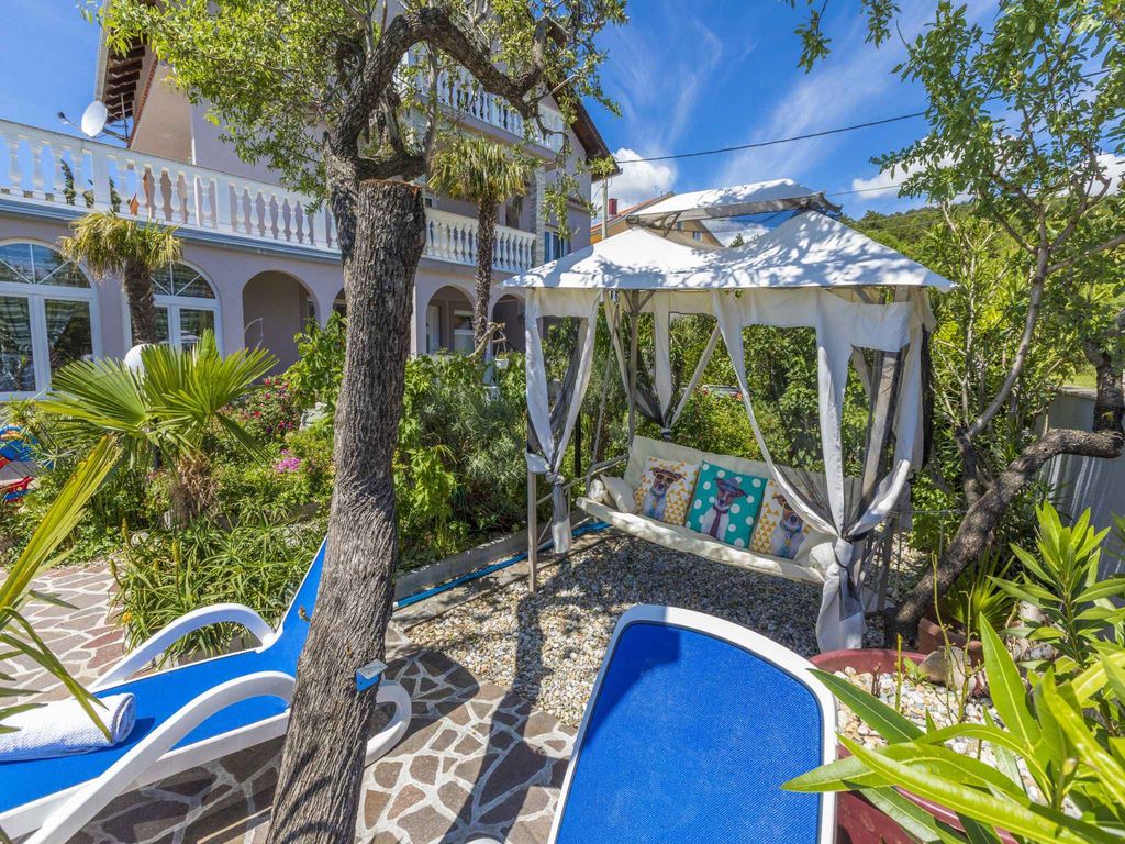 Villa mit Schwimmbad