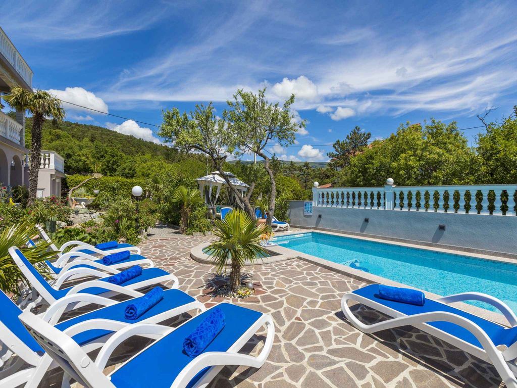 Villa mit Schwimmbad