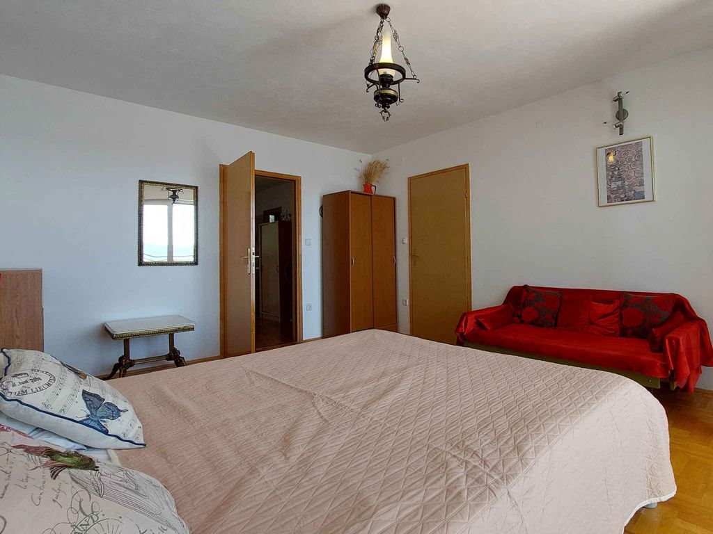 Ferienwohnung mit Garten und Terrasse