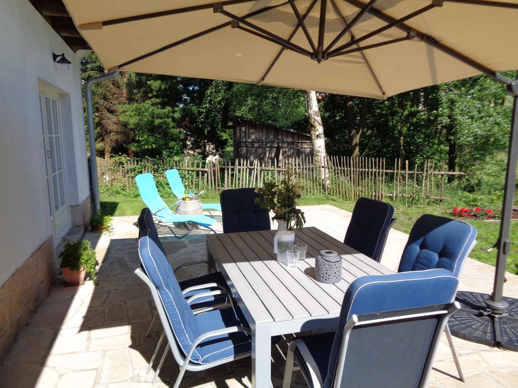 Ferienhaus mit großer Terrasse und WLAN in wunderschöner Umgebung