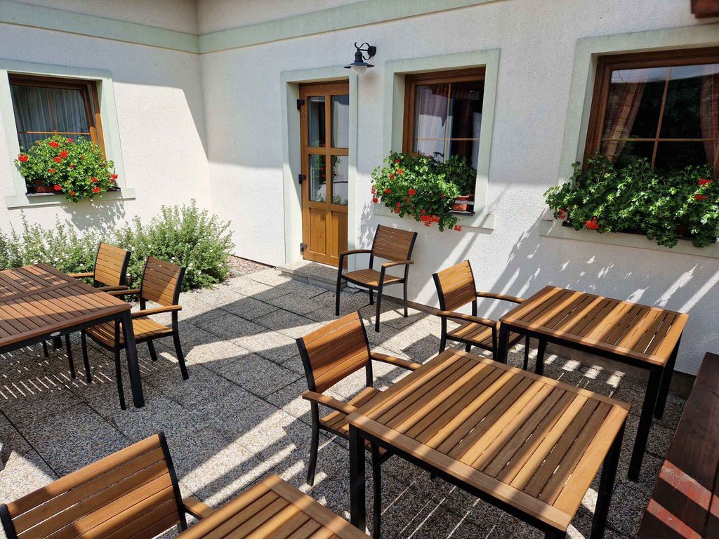 Ferienhaus mit großem Aufenthaltsraum in der Nähe von Adrspach Felsen