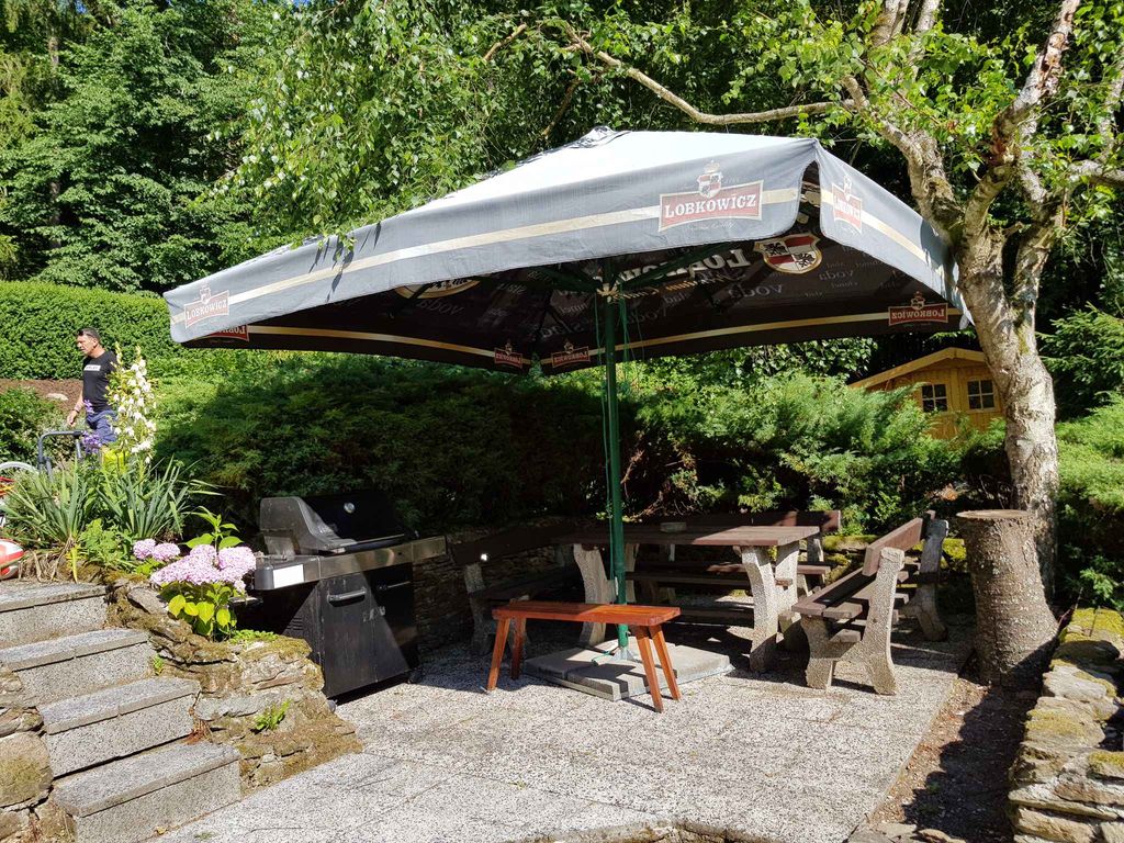 Ferienhaus mit wunderschönen Ausblick im Garten