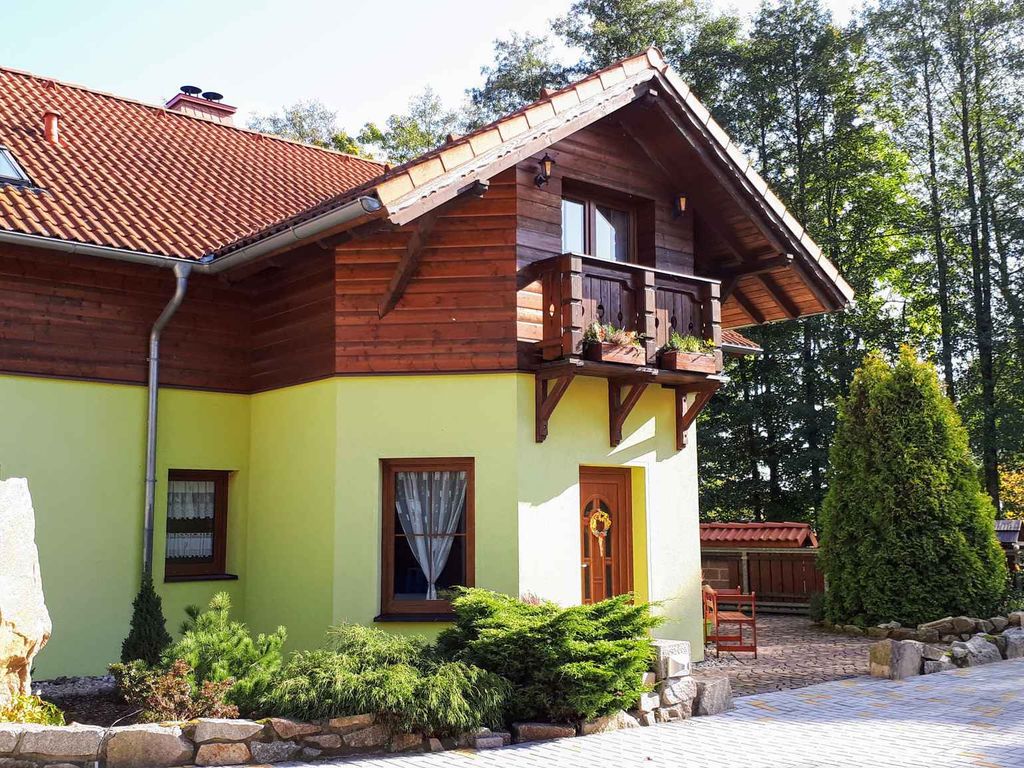 Ferienhaus mit Sauna und Freibad