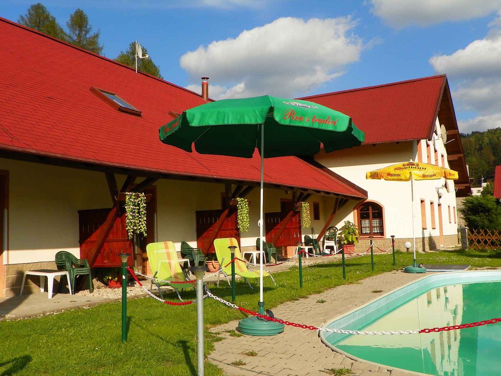 Ferienwohnung mir Aussenpool und WLan