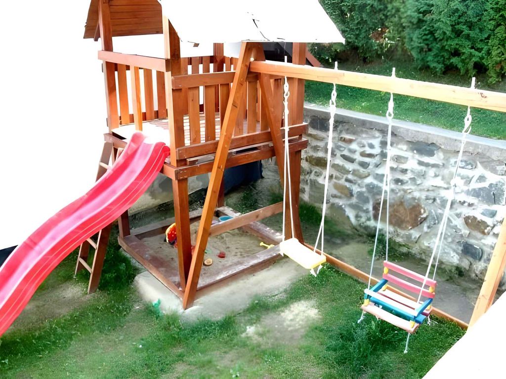 Ferienhaus mit Außenpool und Sauna am Lipno-Stausee