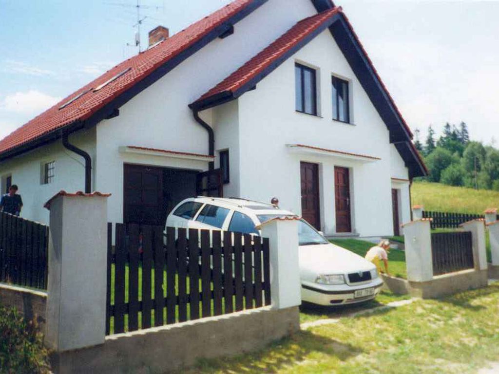 Ferienhaus mit Außenpool und Sauna am Lipno-Stausee