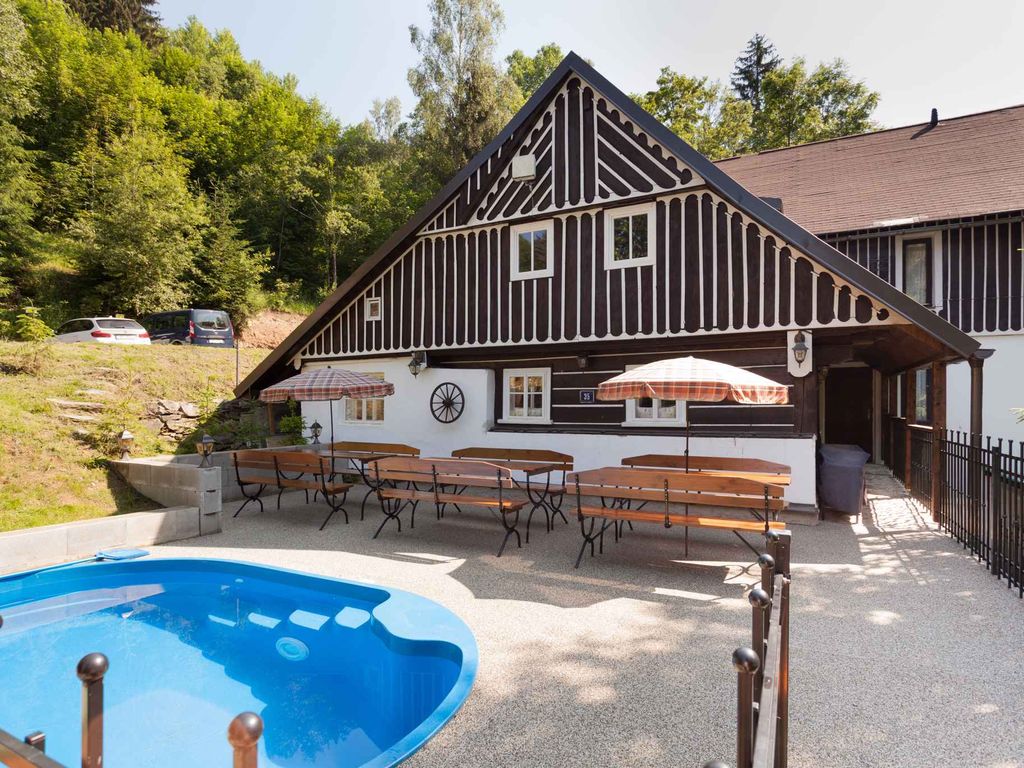 Ferienhaus Berghütte mit Infrasauna und Badefass