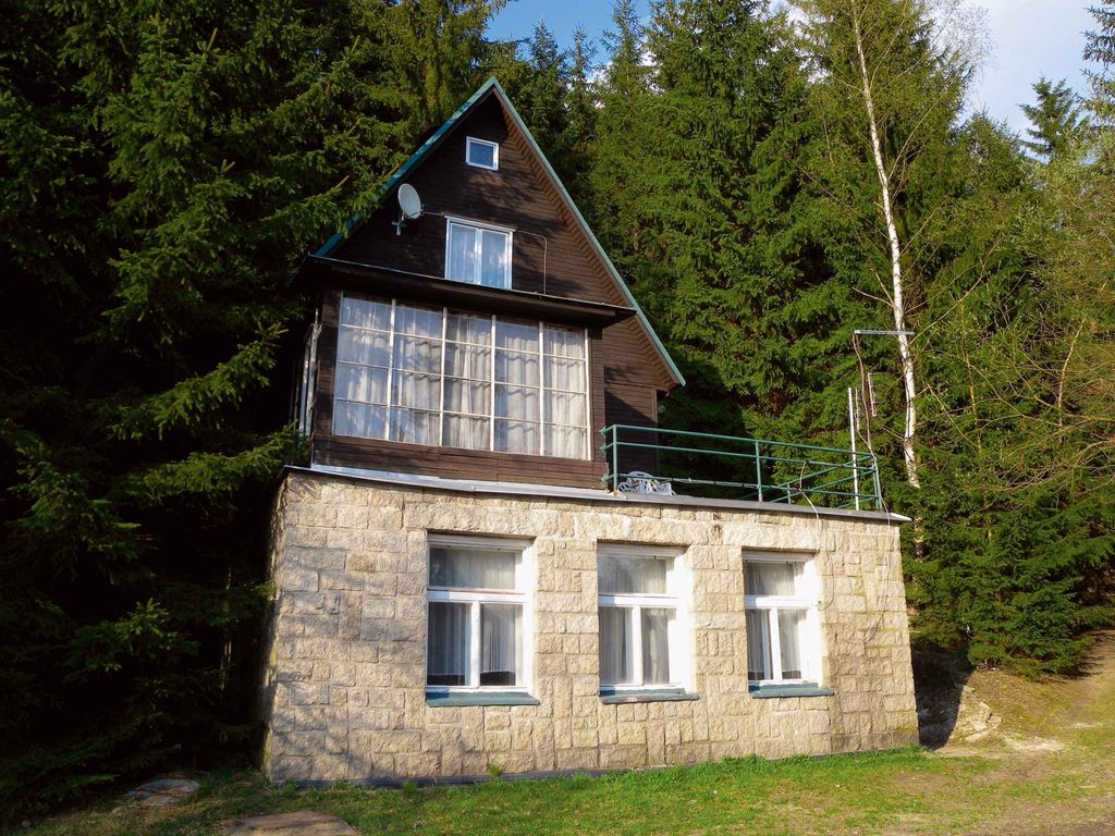 Ferienhaus am Wald mit Veranda