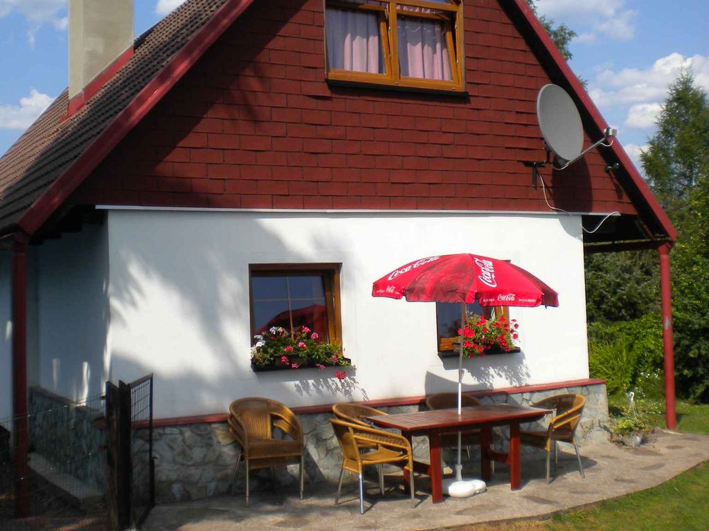 Ferienhaus mit Außenpool