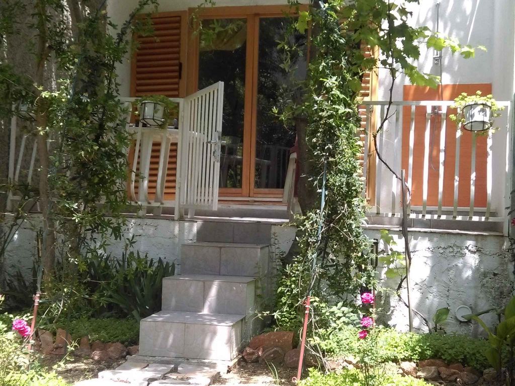 Ferienhaus mit Garten