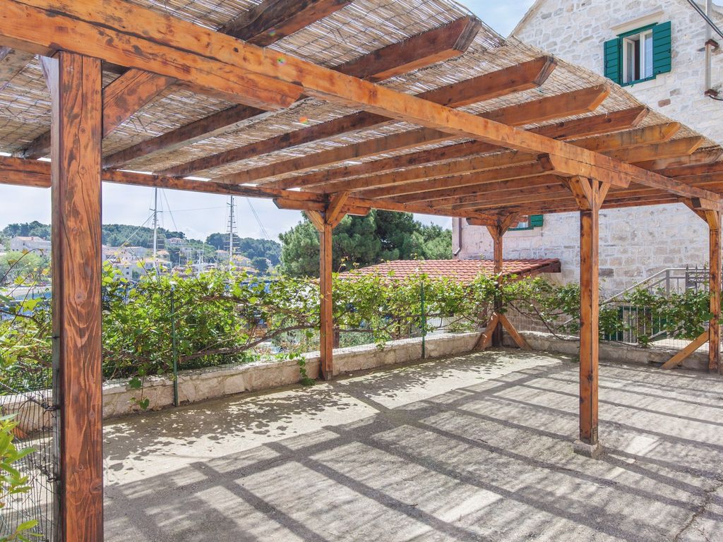 Villa mit Meerblick und Pool