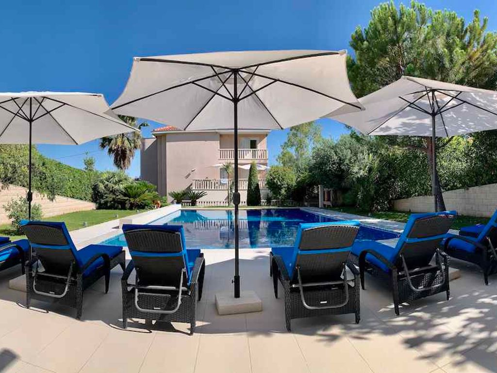 Ferienwohnung mit Blick auf den Pool