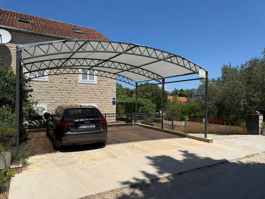 Ferienwohnung mit Klimaanlage und Meerblick