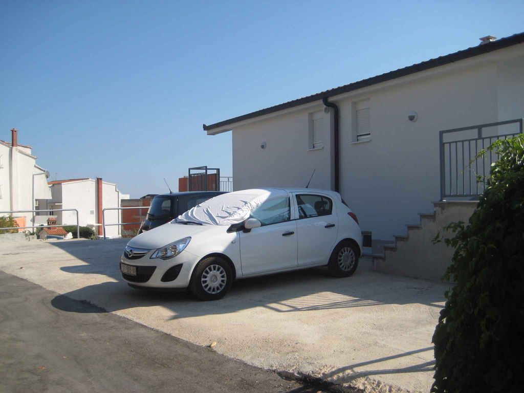 Ferienwohnung 80 m vom Strand mit Meerblick