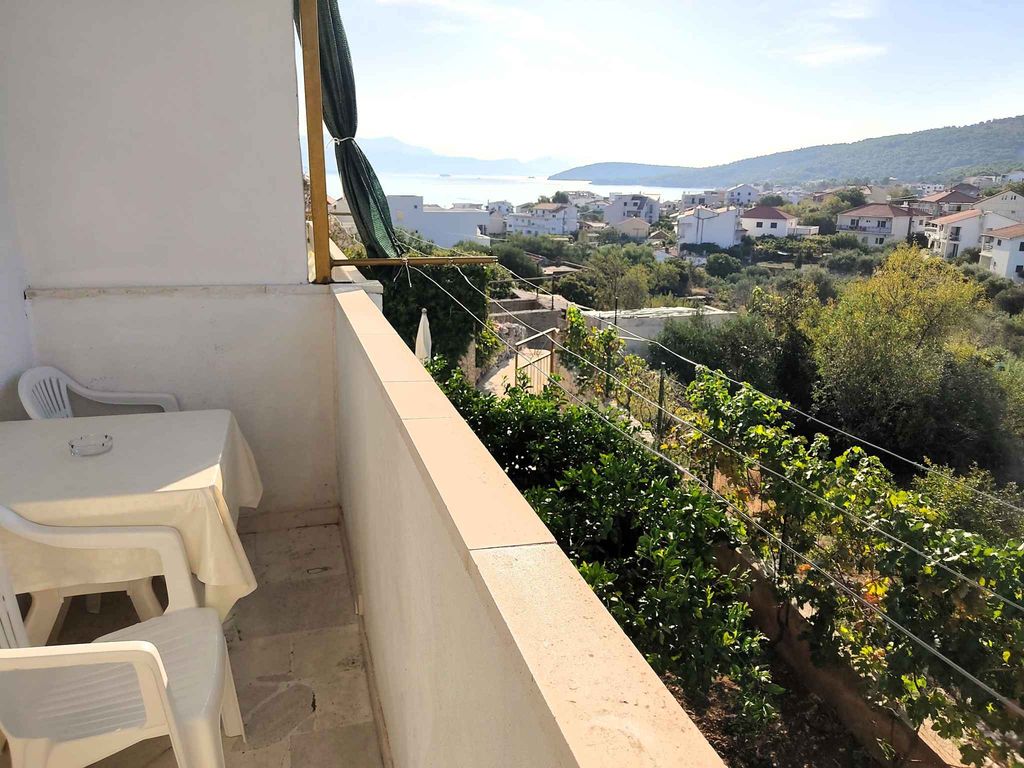 Ferienwohnung mit Meerblick 200 m vom Strand