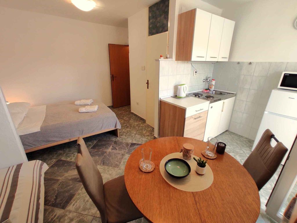 Ferienwohnung mit Meerblick 200 m vom Strand