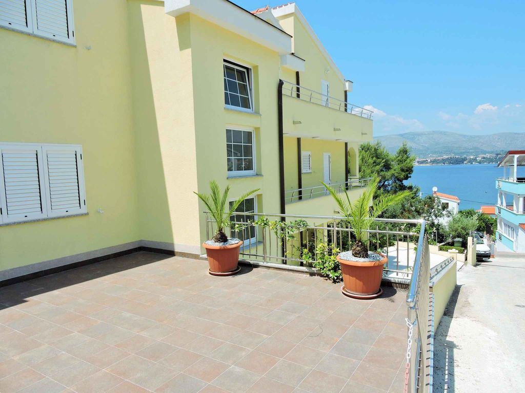 Ferienwohnung 150 m vom Strand mit Meerblick