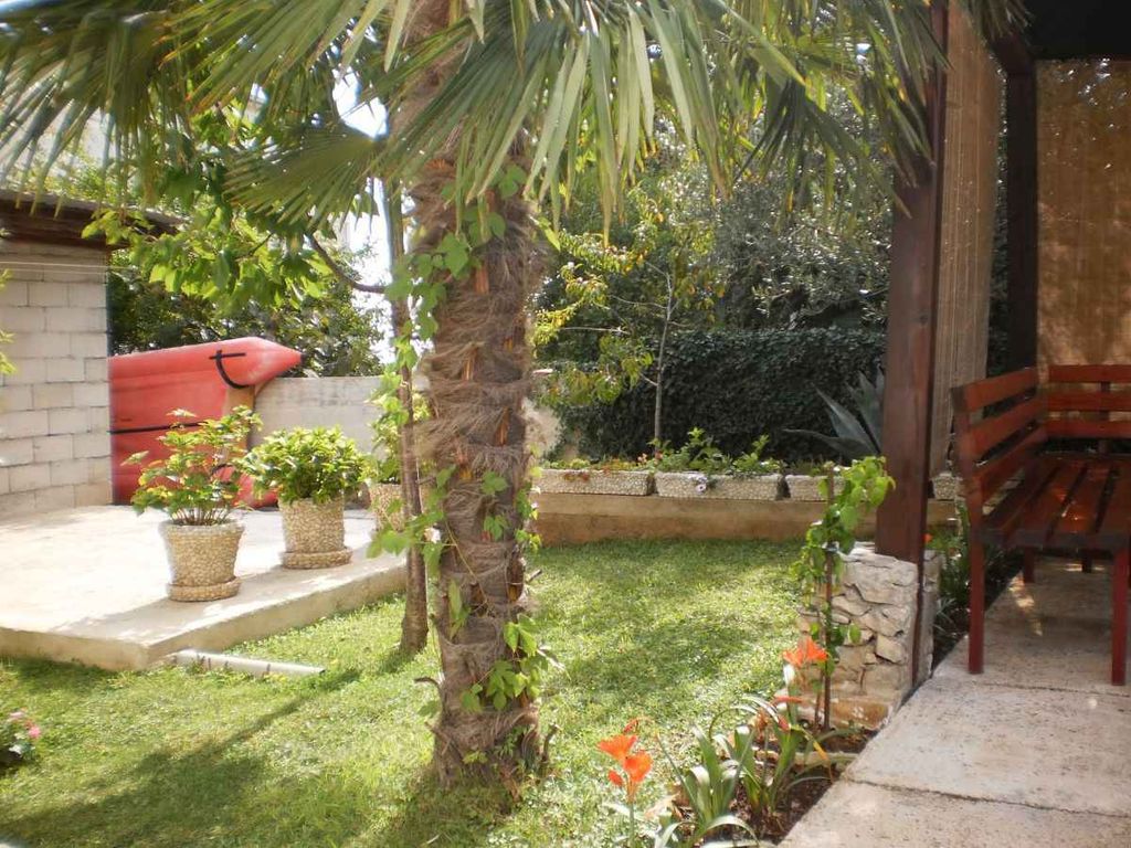 Ferienwohnung mit Klimaanlage und Terrasse