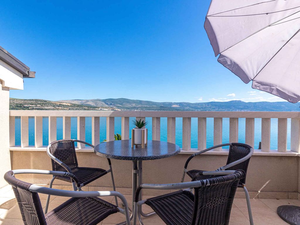 Ferienwohnung mit Balkon und Meerblick