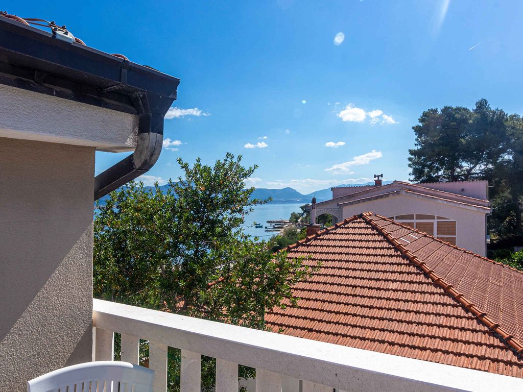 Ferienwohnung mit Klimaanlage und Balkon