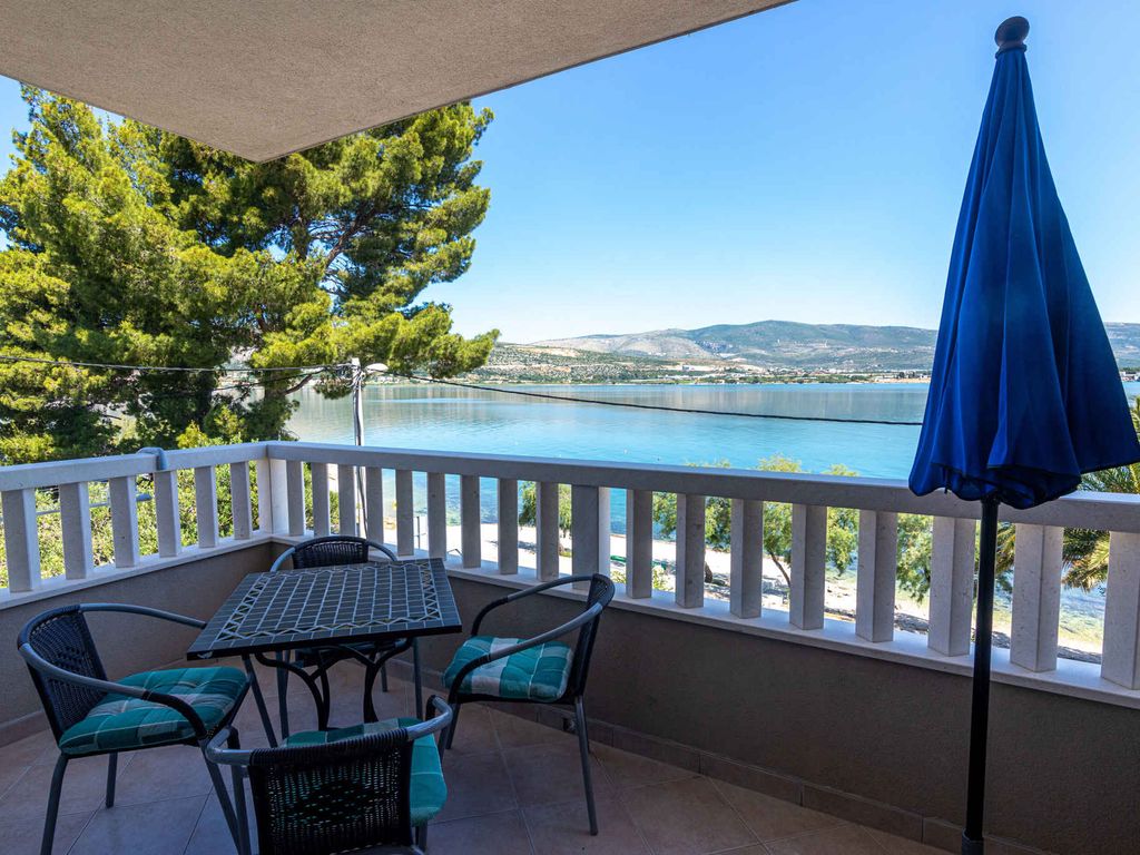 Ferienwohnung mit Balkon und Meerblick