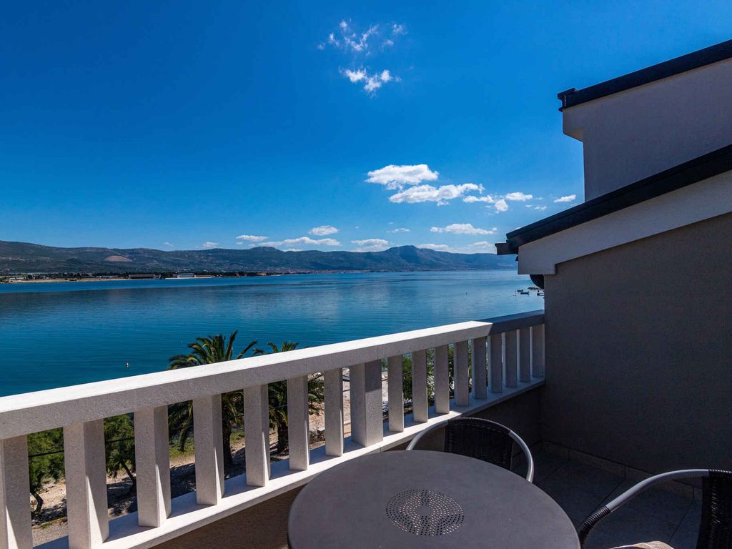 Ferienwohnung mit Balkon und Meerblick