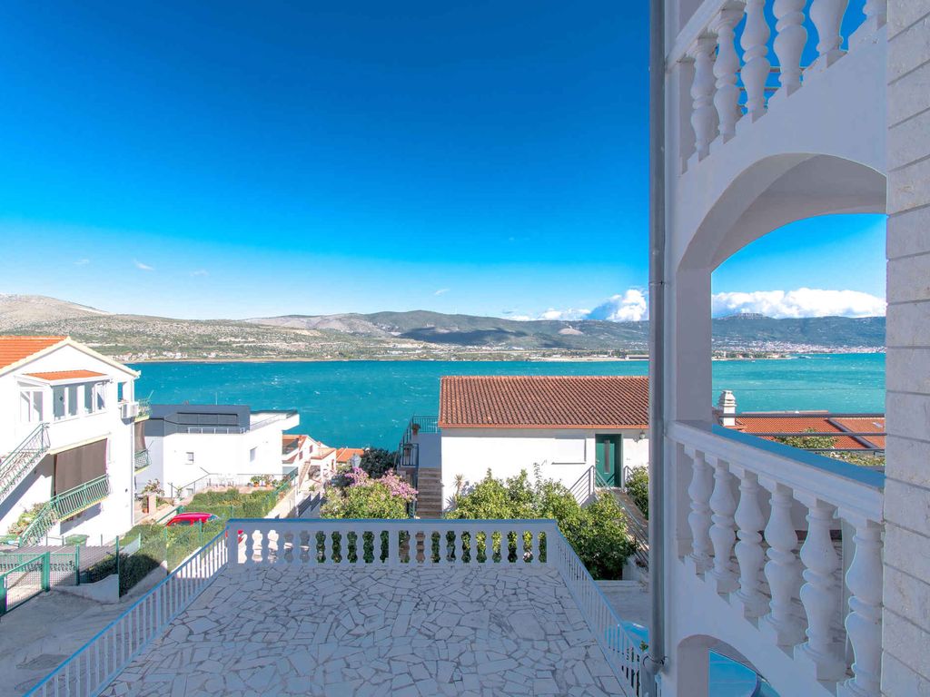 Ferienwohnung mit Balkon und Meerblick