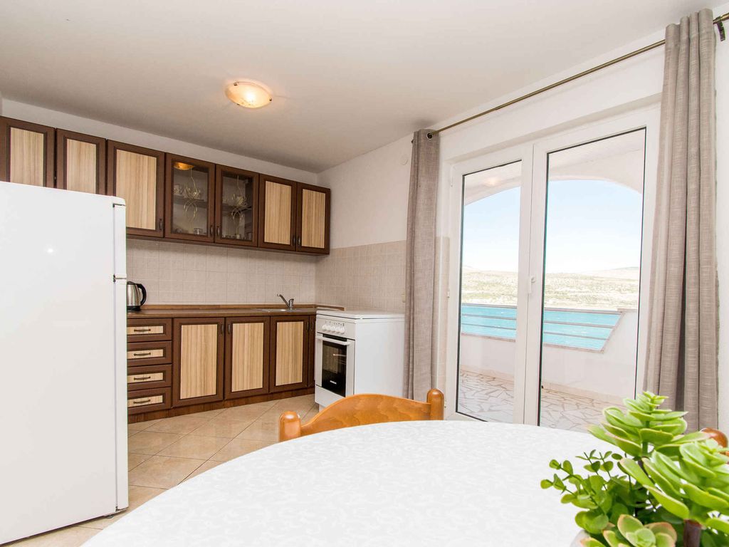 Ferienwohnung mit Balkon und Meerblick