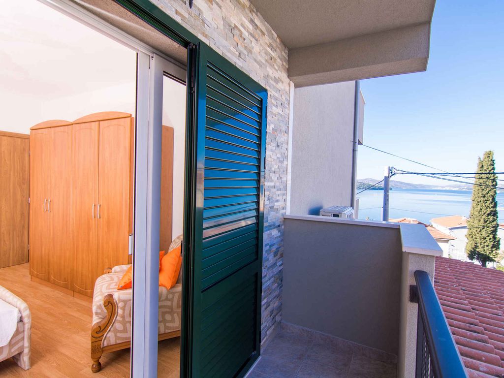 Ferienwohnung mit Balkon, Meerblick