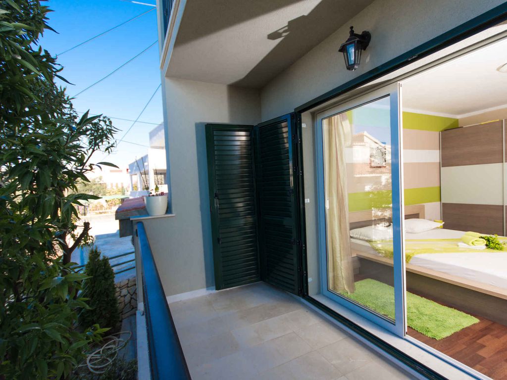 Ferienwohnung mit Balkon, Meerblick
