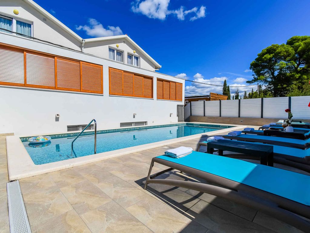 Ferienwohnung mit Schwimmbad