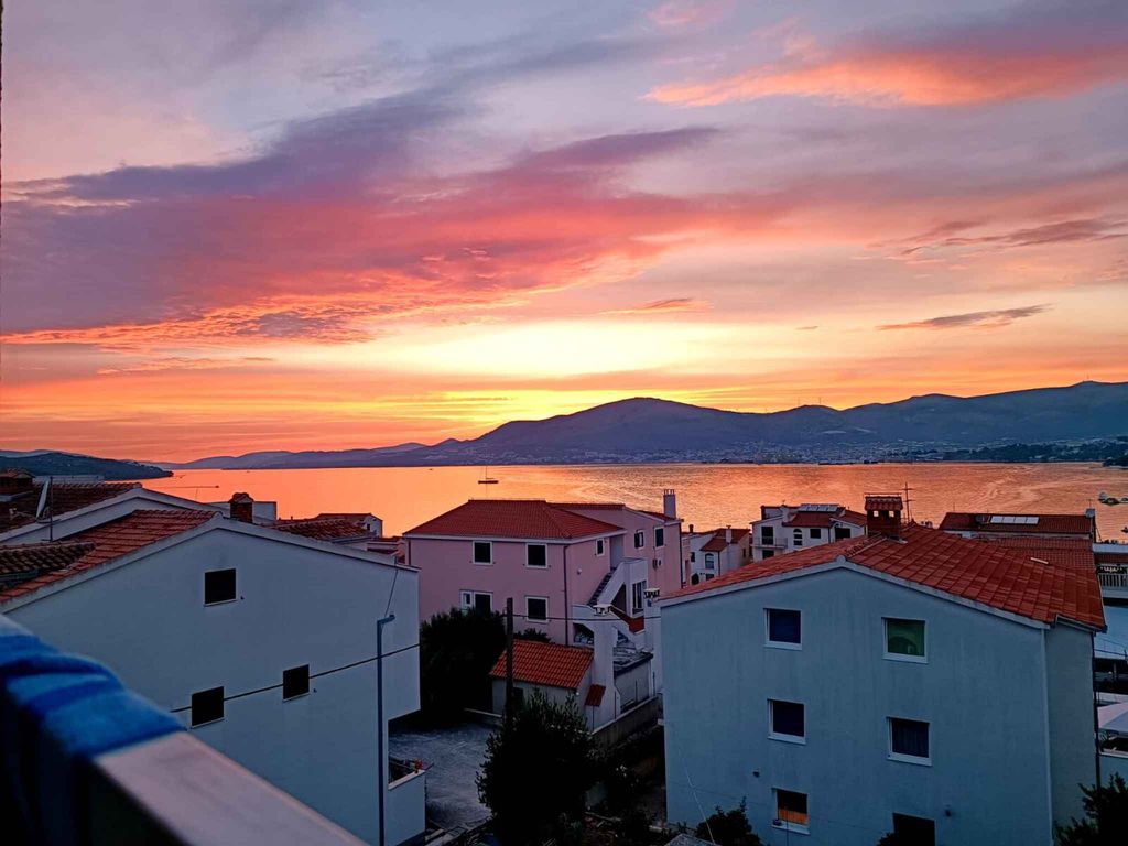 Ferienwohnung mit Klimaanlage und Blick auf das Meer