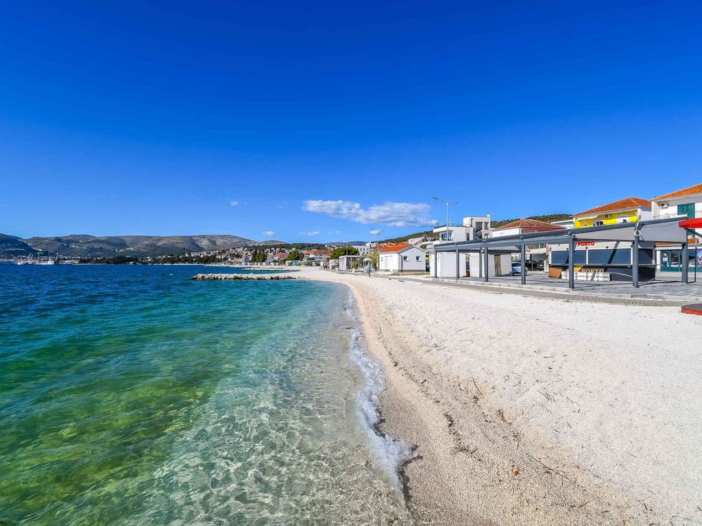 Ferienwohnung mit Klimaanlage und Blick auf das Meer