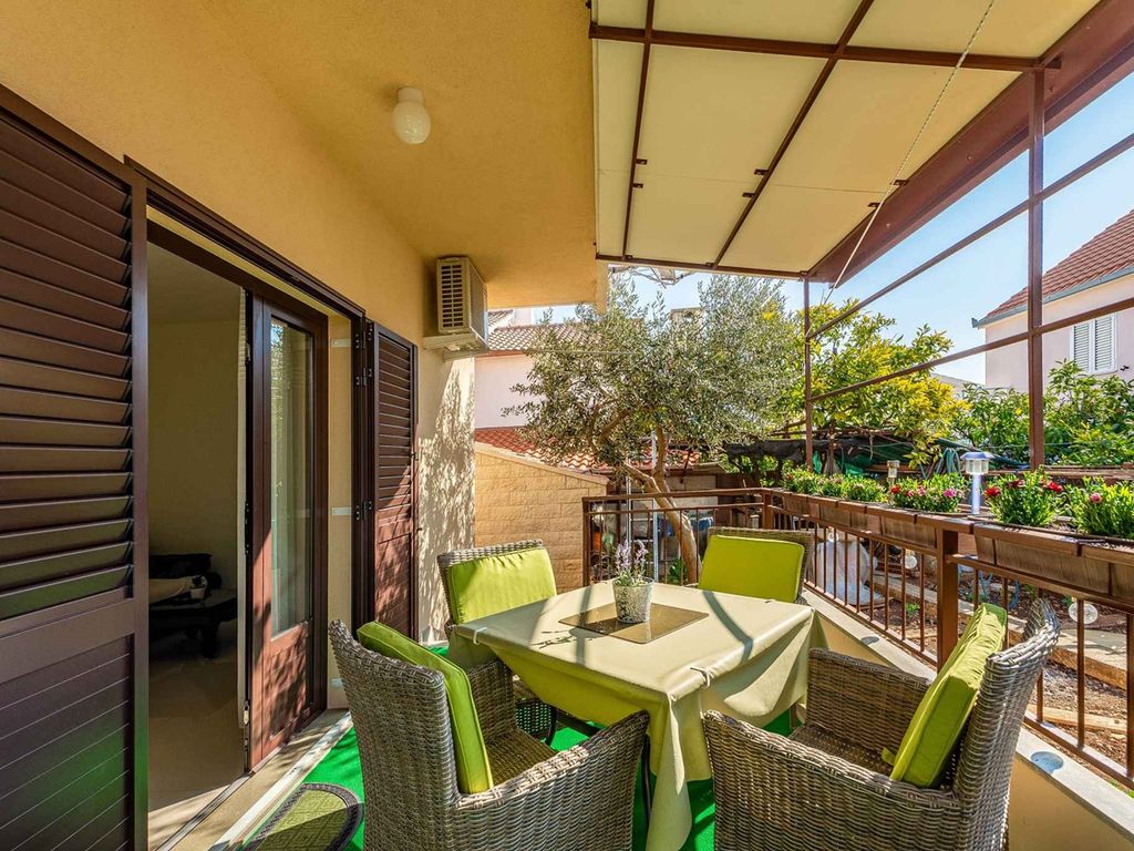 Ferienwohnung mit Klimaanlage und Terrasse