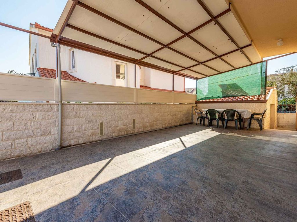 Ferienwohnung mit Klimaanlage und Balkon