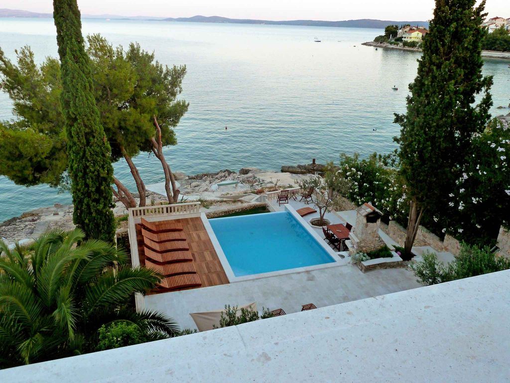 Villa mit Infinity-Pool