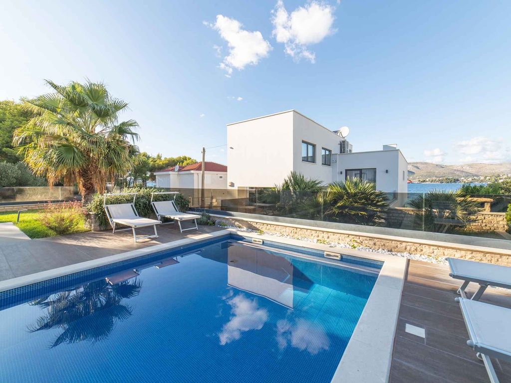 Villa Atemberaubende Fünf-Sterne-Villa am Strand