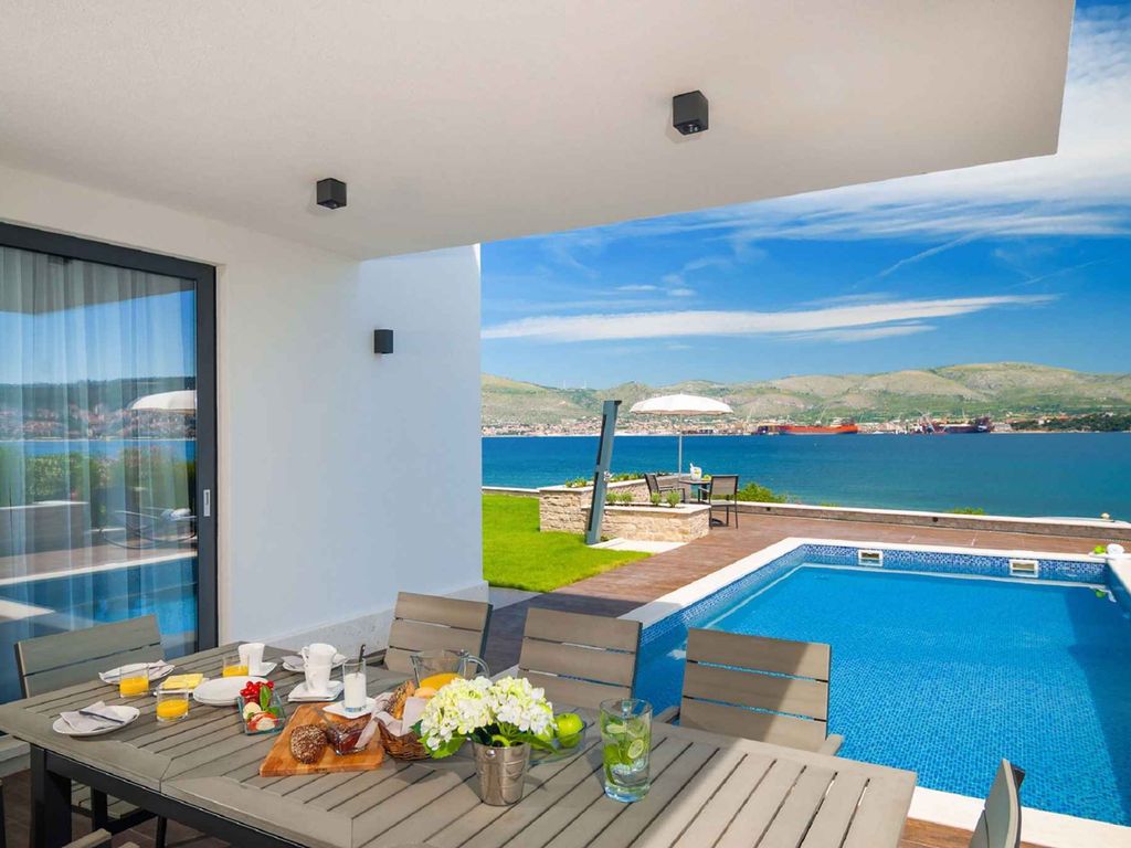 FerienHaus Schöne Luxusvilla mit Blick auf das Meer und den Strand